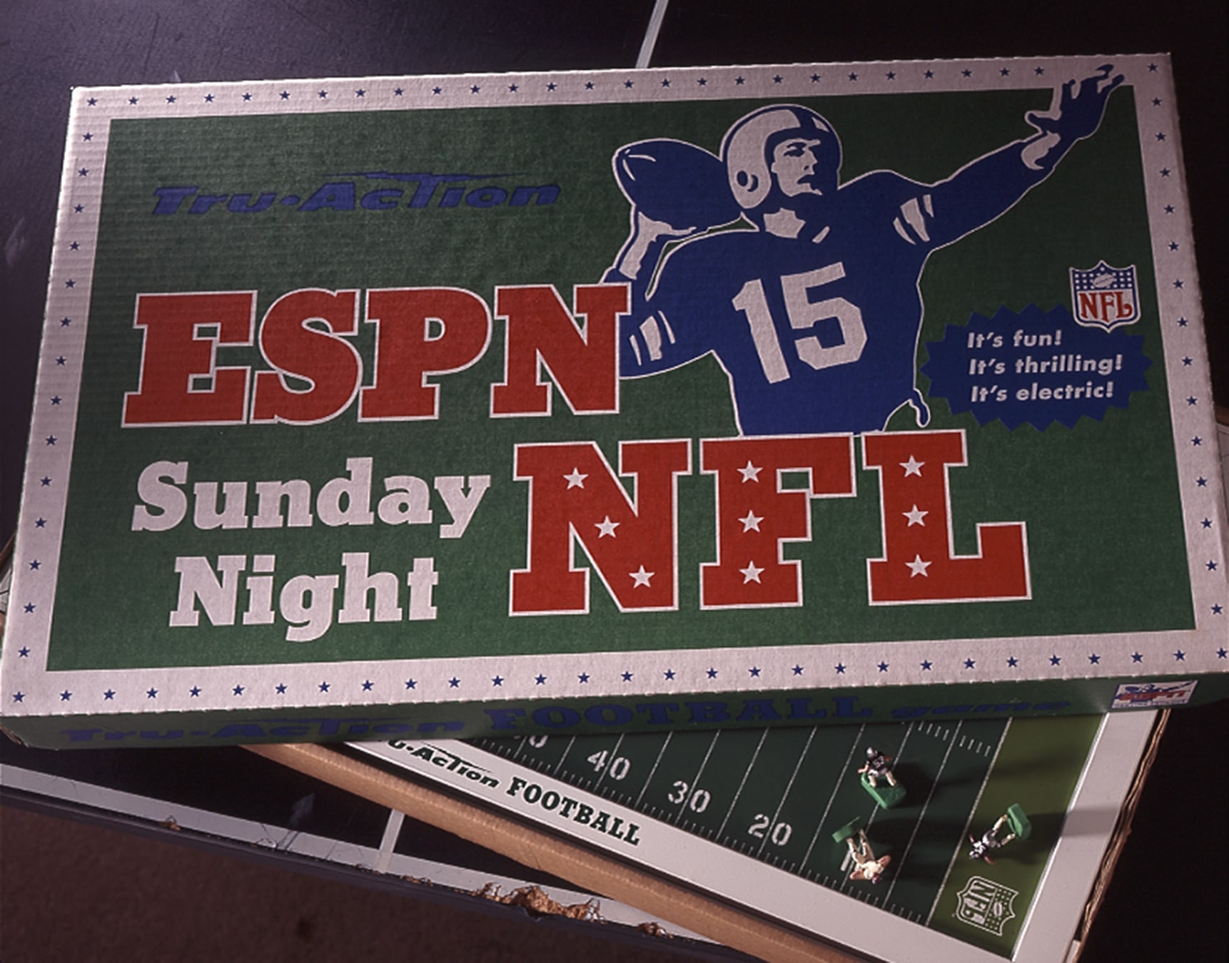 ESPN Sunday night Football game box design - ad support