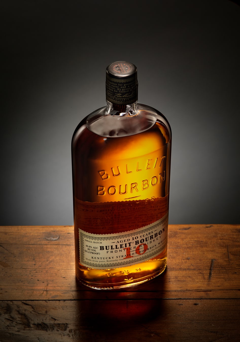 Bulleit Bourbon Aged 10 years bottle design