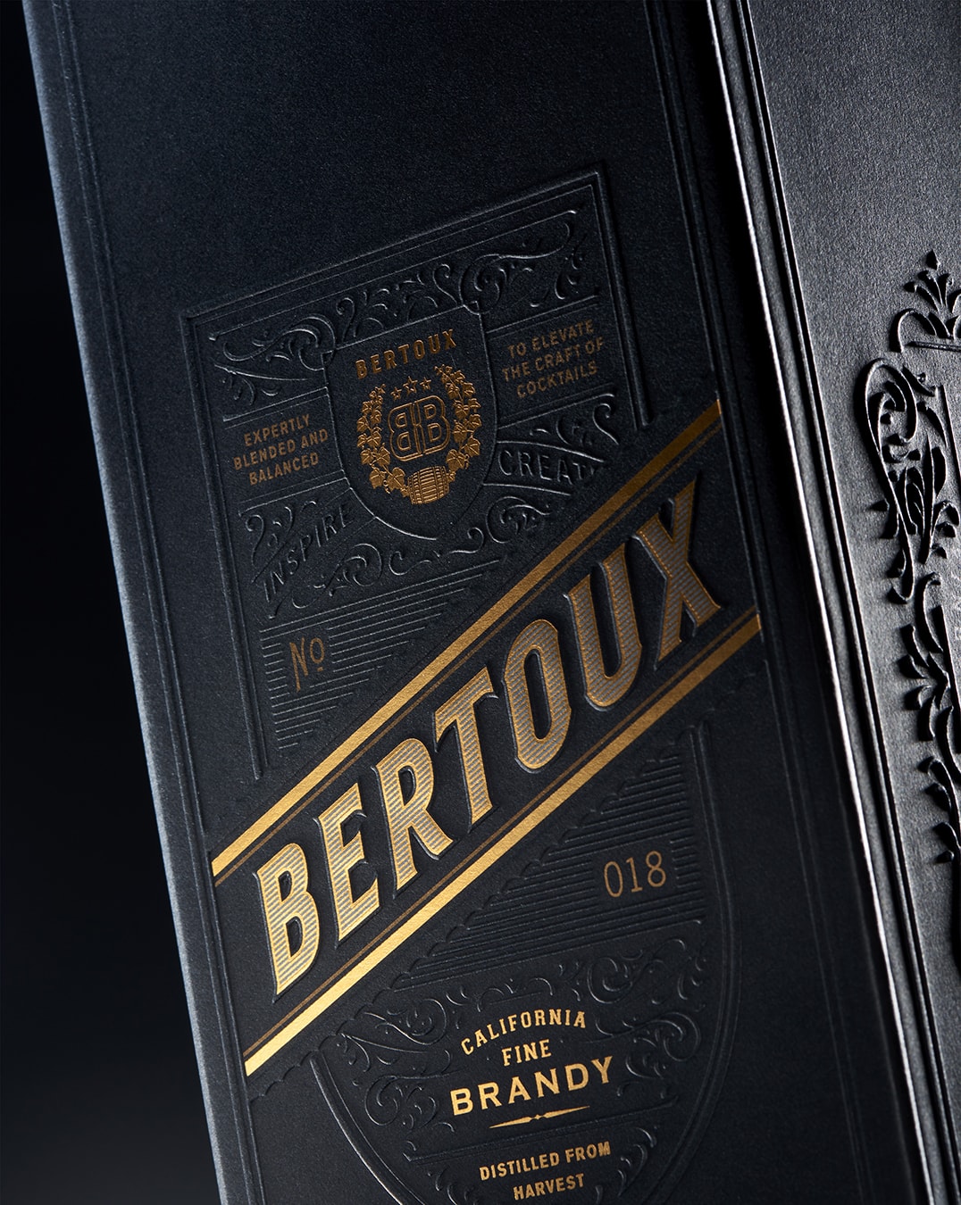 Bertoux Brandy - spirits bottle gift box detail